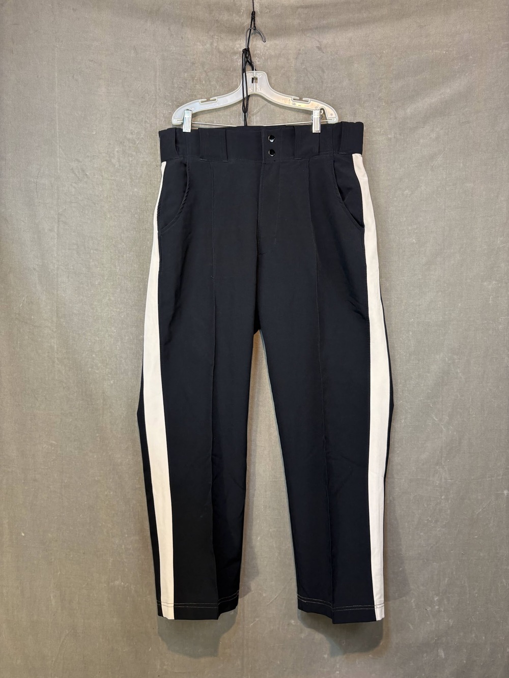 SMITTY Men's Black White Side Stripe Referee Umpire Pants Size 34 Gently Used